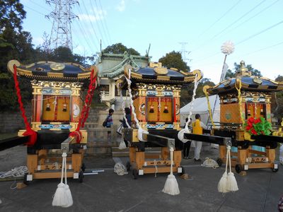 山頂に到着した神輿