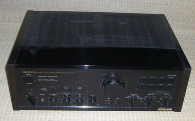 ONKYO Integra A-819XX